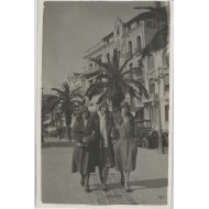Carte photo Cannes devant l'hôtel beausite vers 1925